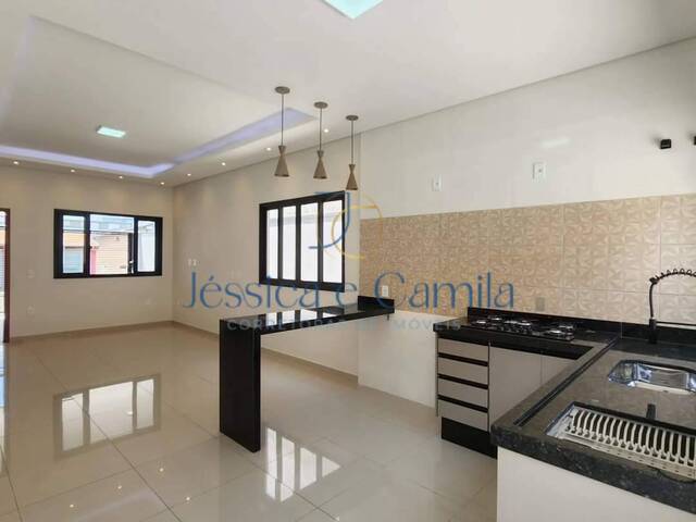 Casa para Venda em Pouso Alegre - 2