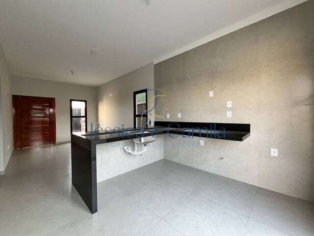 Casa para Venda em Pouso Alegre - 2