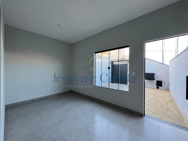 #832 - Casa para Venda em Pouso Alegre - MG