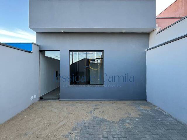 #832 - Casa para Venda em Pouso Alegre - MG